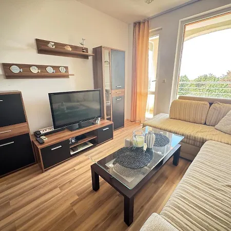 линоляни Апартаменты *