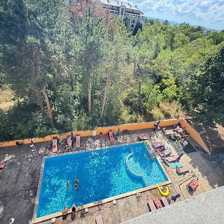 아파트 линоляни